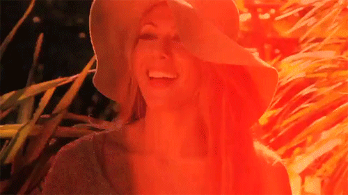 wrapped-in-the-covers-colbie-caillat-bubbly